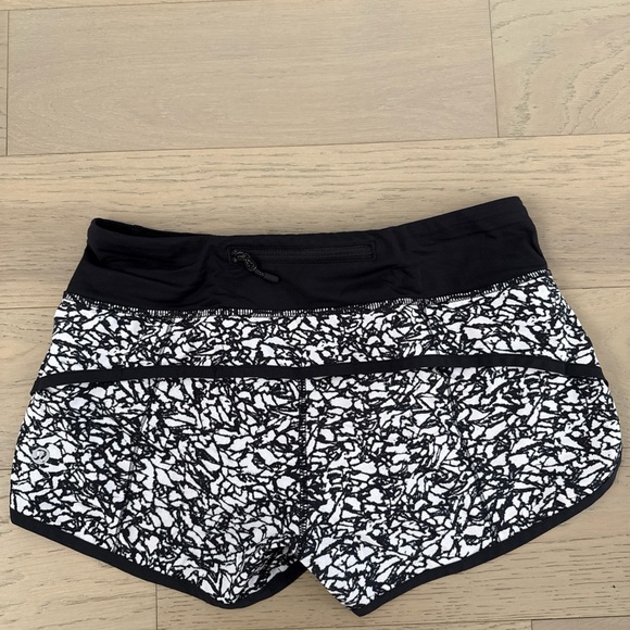 lululemon athletica Black and White Athletic Shorts - Picture 3 of 5